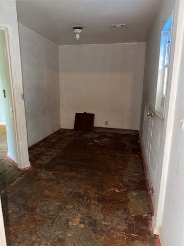503 E Ridgewood Drive, Garland, TX 75041