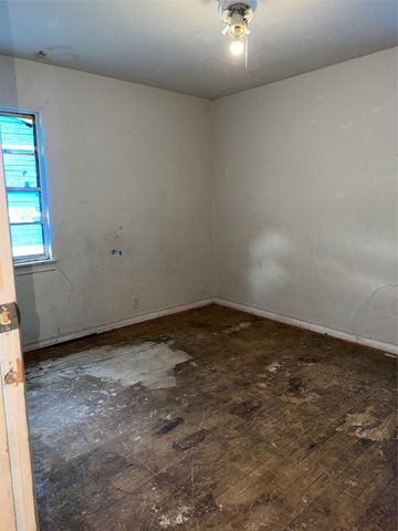 503 E Ridgewood Drive, Garland, TX 75041