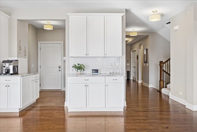 23297 N Sanctuary Club Drive, Kildeer, IL 60047