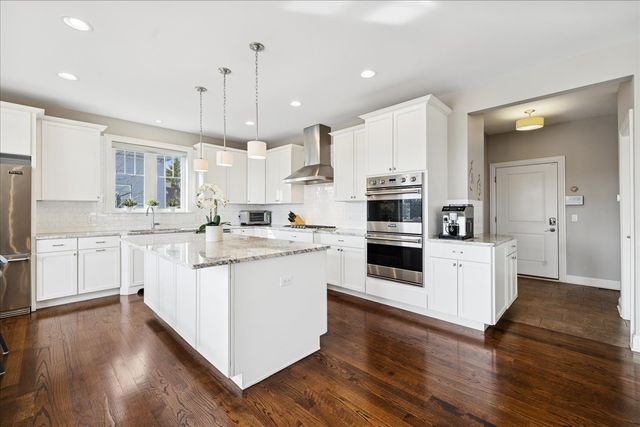 23297 N Sanctuary Club Drive, Kildeer, IL 60047