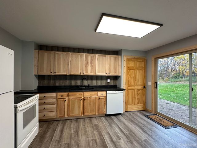 10356 N Sunset View Street, Bessemer, MI 49911