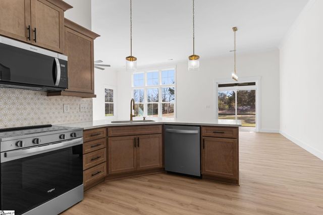 1165 Goodjoin Road, Campobello, SC 29322