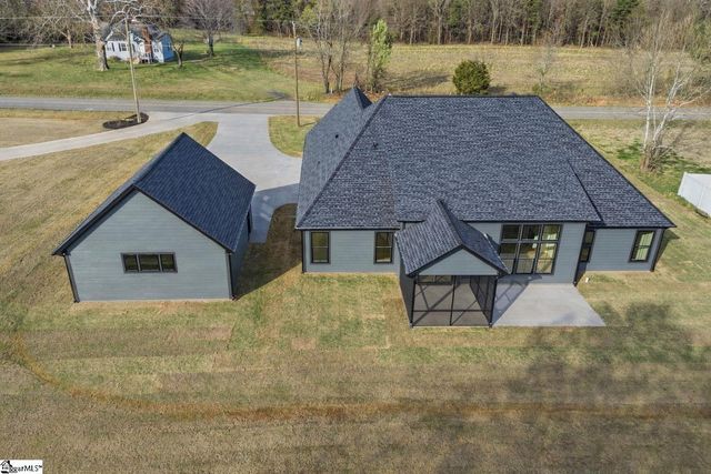 1165 Goodjoin Road, Campobello, SC 29322