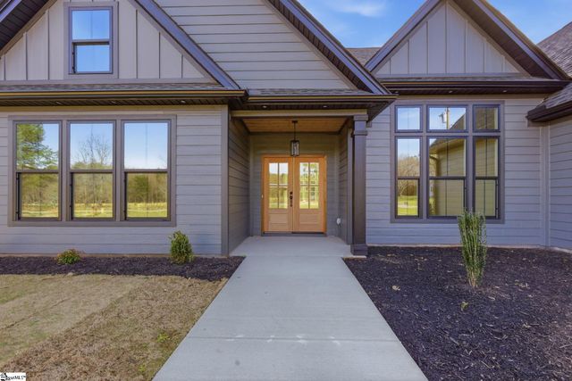 1165 Goodjoin Road, Campobello, SC 29322