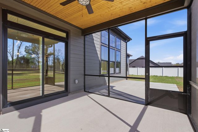 1165 Goodjoin Road, Campobello, SC 29322