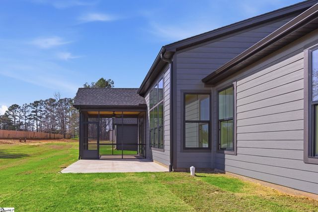 1165 Goodjoin Road, Campobello, SC 29322