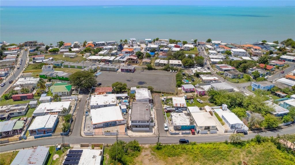 Image 35 of property listing at 23 VILLA VERDE, Salinas, PR 00751