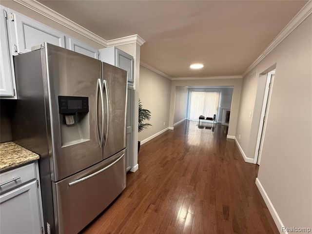 21141 E Glen Haven Circle, Northville, MI 48167