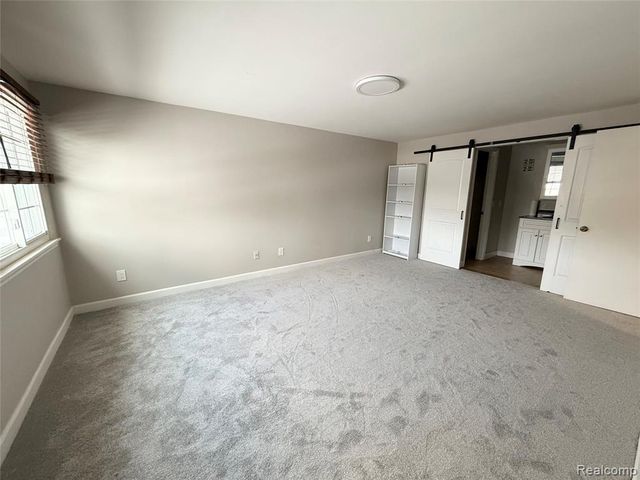 21141 E Glen Haven Circle, Northville, MI 48167