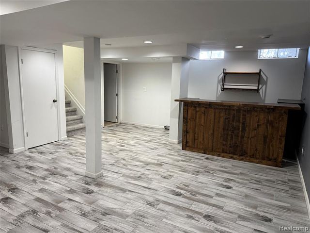 21141 E Glen Haven Circle, Northville, MI 48167