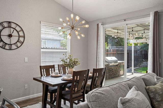 984 Portside Cir, Roseville, CA 95678