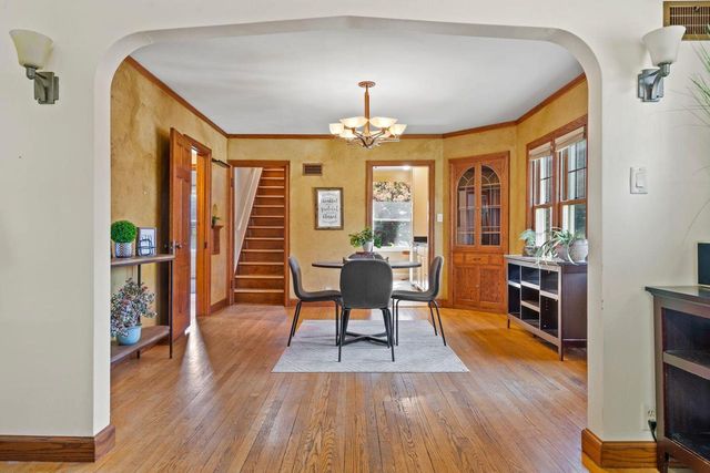 541 Highlandview DRIVE, West Bend, WI 53095