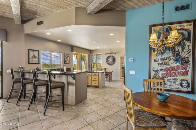 205 W QUARTZ ROCK Road, Phoenix, AZ 85085