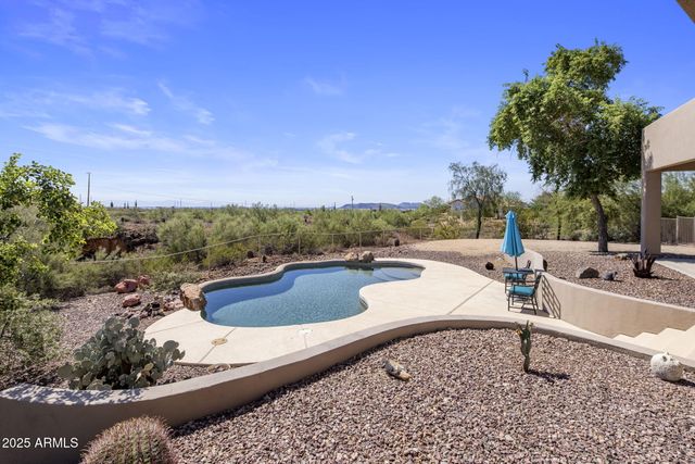 205 W QUARTZ ROCK Road, Phoenix, AZ 85085