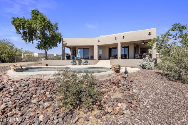 205 W QUARTZ ROCK Road, Phoenix, AZ 85085