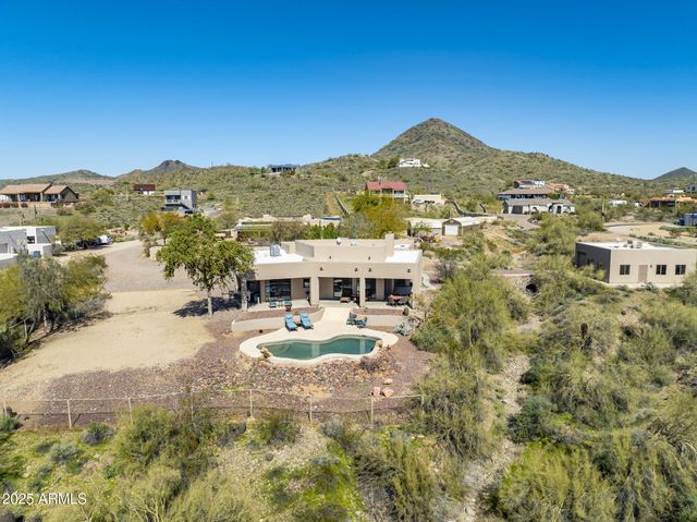 205 W QUARTZ ROCK Road, Phoenix, AZ 85085