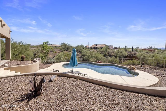 205 W QUARTZ ROCK Road, Phoenix, AZ 85085