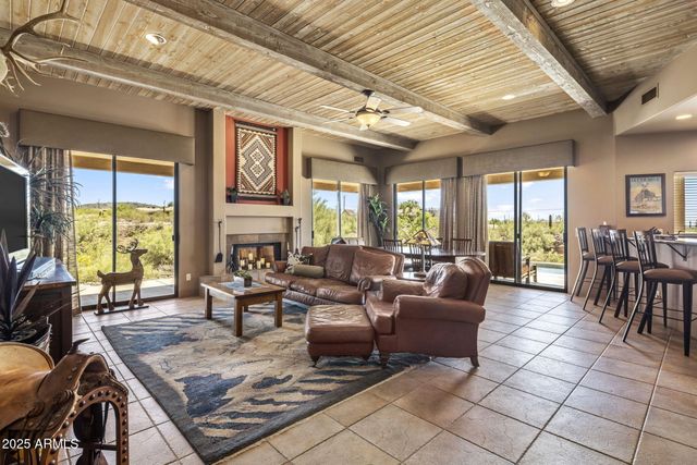 205 W QUARTZ ROCK Road, Phoenix, AZ 85085