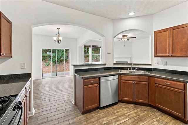1573 Park Brooke Circle SW, Marietta, GA 30008