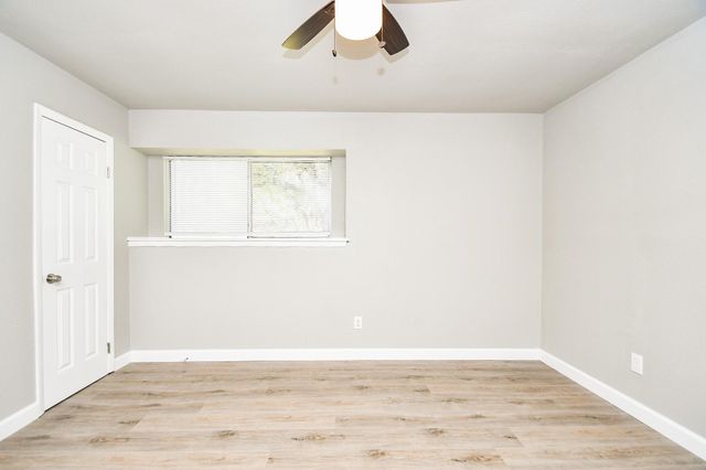 6911 Winding Trace Drive, Houston, TX 77086