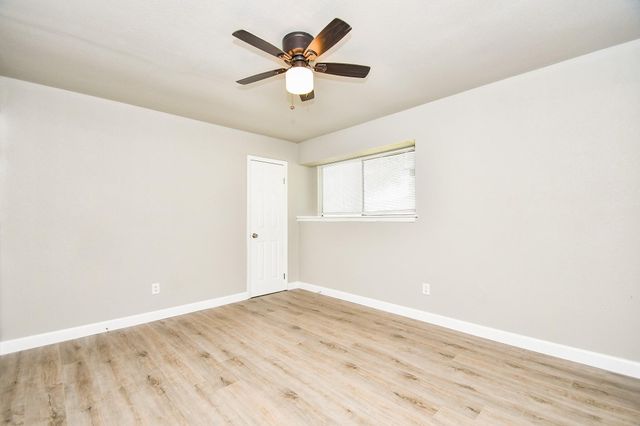 6911 Winding Trace Drive, Houston, TX 77086