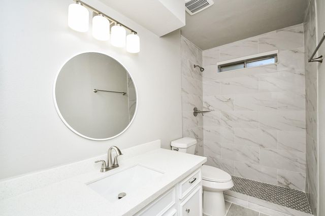 6911 Winding Trace Drive, Houston, TX 77086