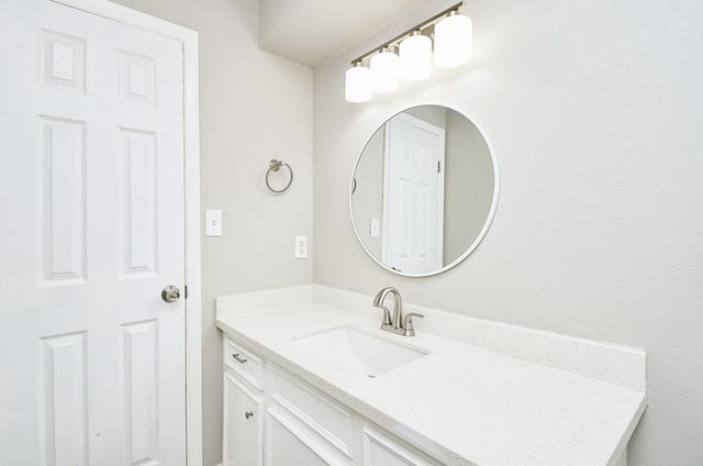 6911 Winding Trace Drive, Houston, TX 77086