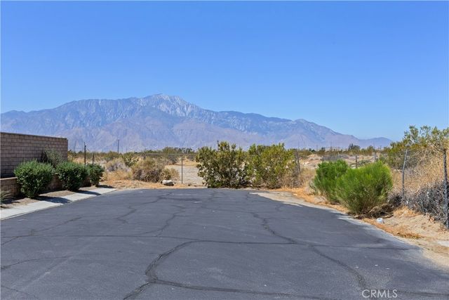 11643 Raptor Lane, Desert Hot Springs, CA 92240