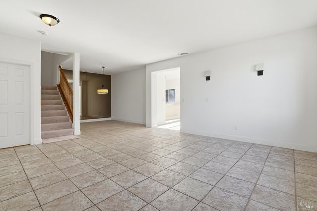 1997 Rainier Cir, Petaluma, CA 94954