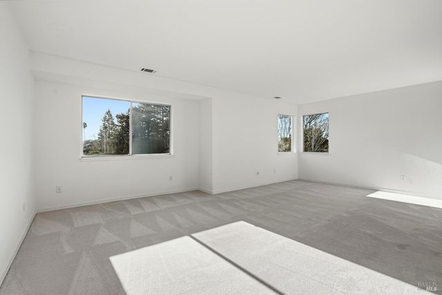 1997 Rainier Cir, Petaluma, CA 94954