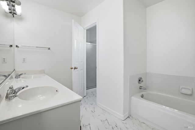 1997 Rainier Cir, Petaluma, CA 94954