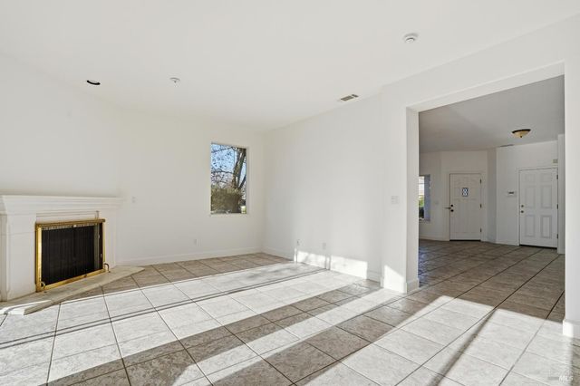 1997 Rainier Cir, Petaluma, CA 94954