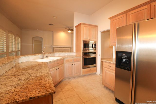 34 Silverhorn, San Antonio, TX 78216