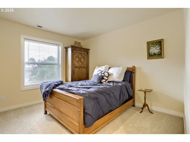 11961 Se HUNTER Dr, Happy Valley, OR 97086