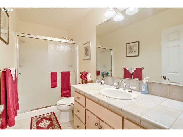 11961 Se HUNTER Dr, Happy Valley, OR 97086