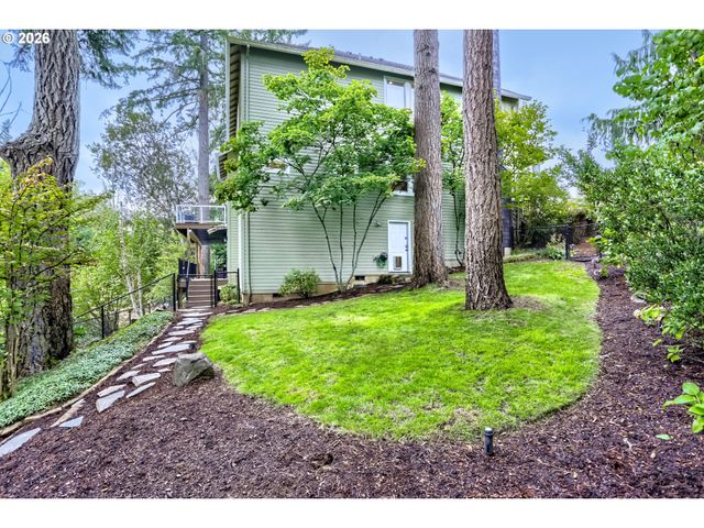 11961 Se HUNTER Dr, Happy Valley, OR 97086