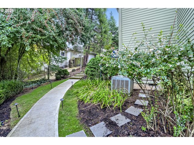 11961 Se HUNTER Dr, Happy Valley, OR 97086