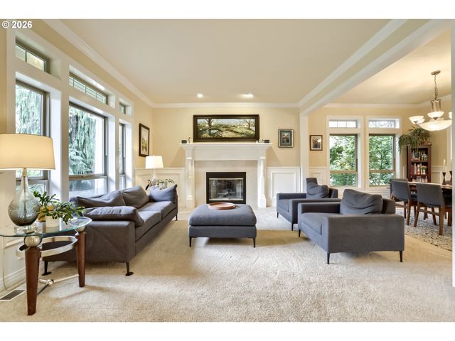 11961 Se HUNTER Dr, Happy Valley, OR 97086