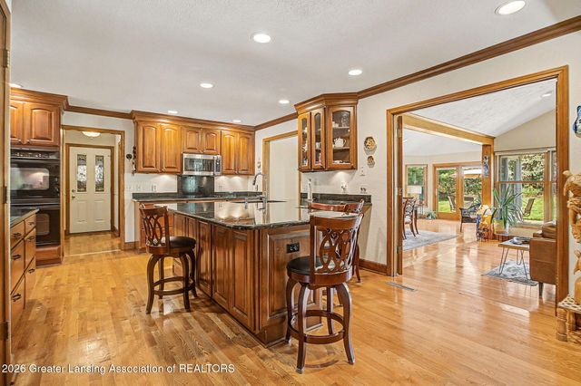 4288 Indian Glen Drive, Okemos, MI 48864