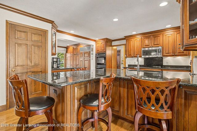 4288 Indian Glen Drive, Okemos, MI 48864