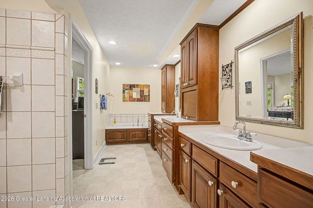 4288 Indian Glen Drive, Okemos, MI 48864