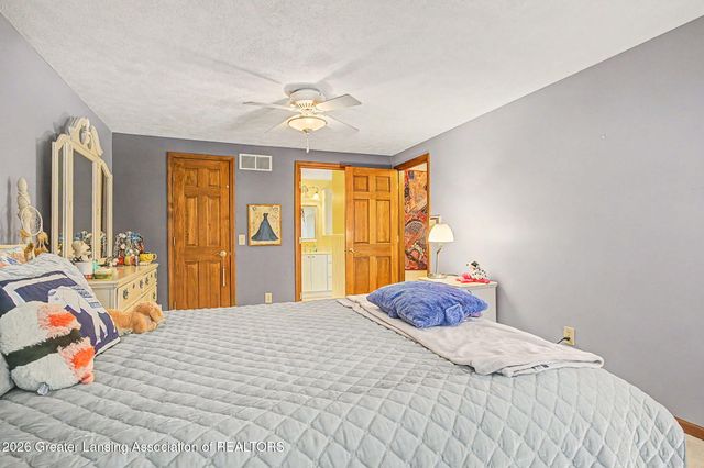 4288 Indian Glen Drive, Okemos, MI 48864