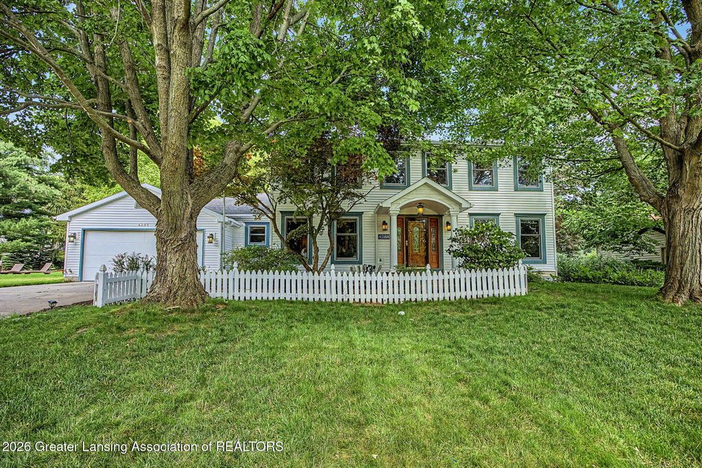 4288 Indian Glen Drive, Okemos, MI 48864