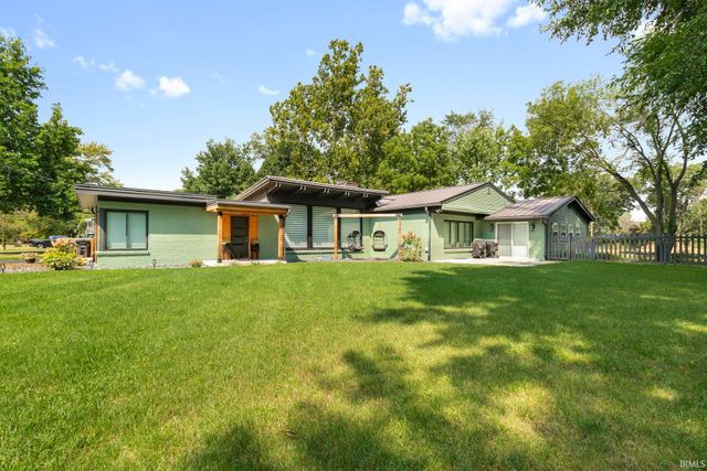 3340 Greenleaf Boulevard, Elkhart, IN 46514