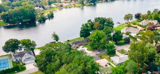 3340 Greenleaf Boulevard, Elkhart, IN 46514
