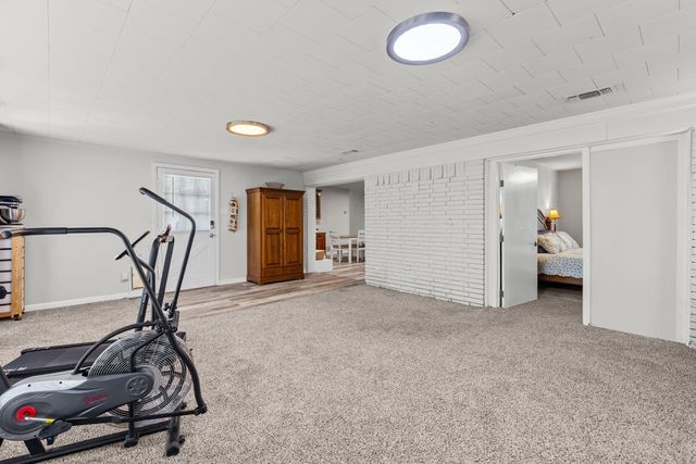3007 Tanglewood Drive, Commerce, TX 75428