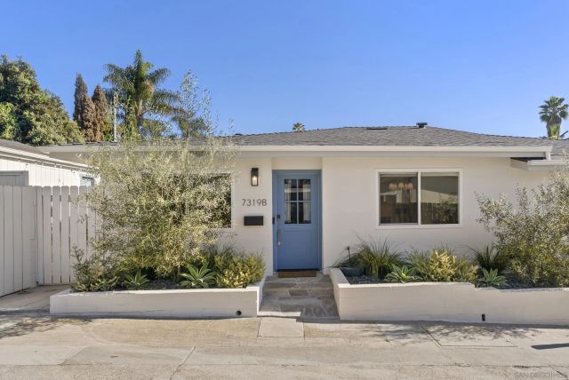 7319 Cuvier St, La Jolla, CA 92037