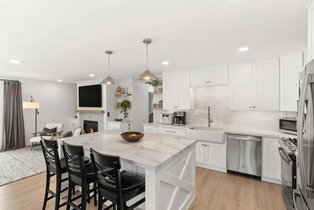 7319 Cuvier St, La Jolla, CA 92037