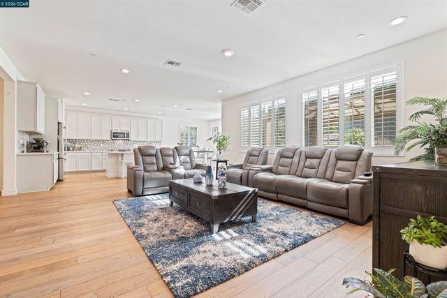4548 Park Side st, Antioch, CA 95431