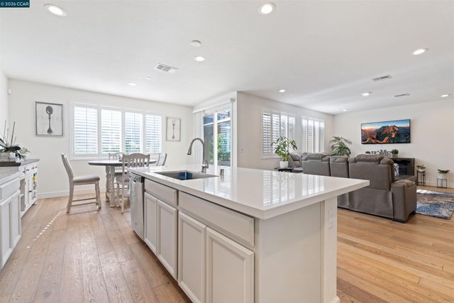 4548 Park Side st, Antioch, CA 95431